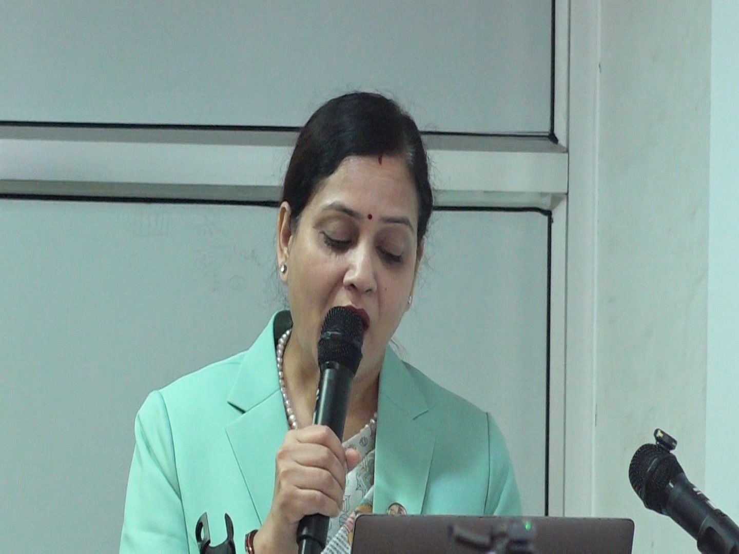 मानसिक स्वास्थ्यसम्बन्धी ऐन निर्माणलाई प्राथमिकता दिइने मन्त्री मेहताको भनाइ