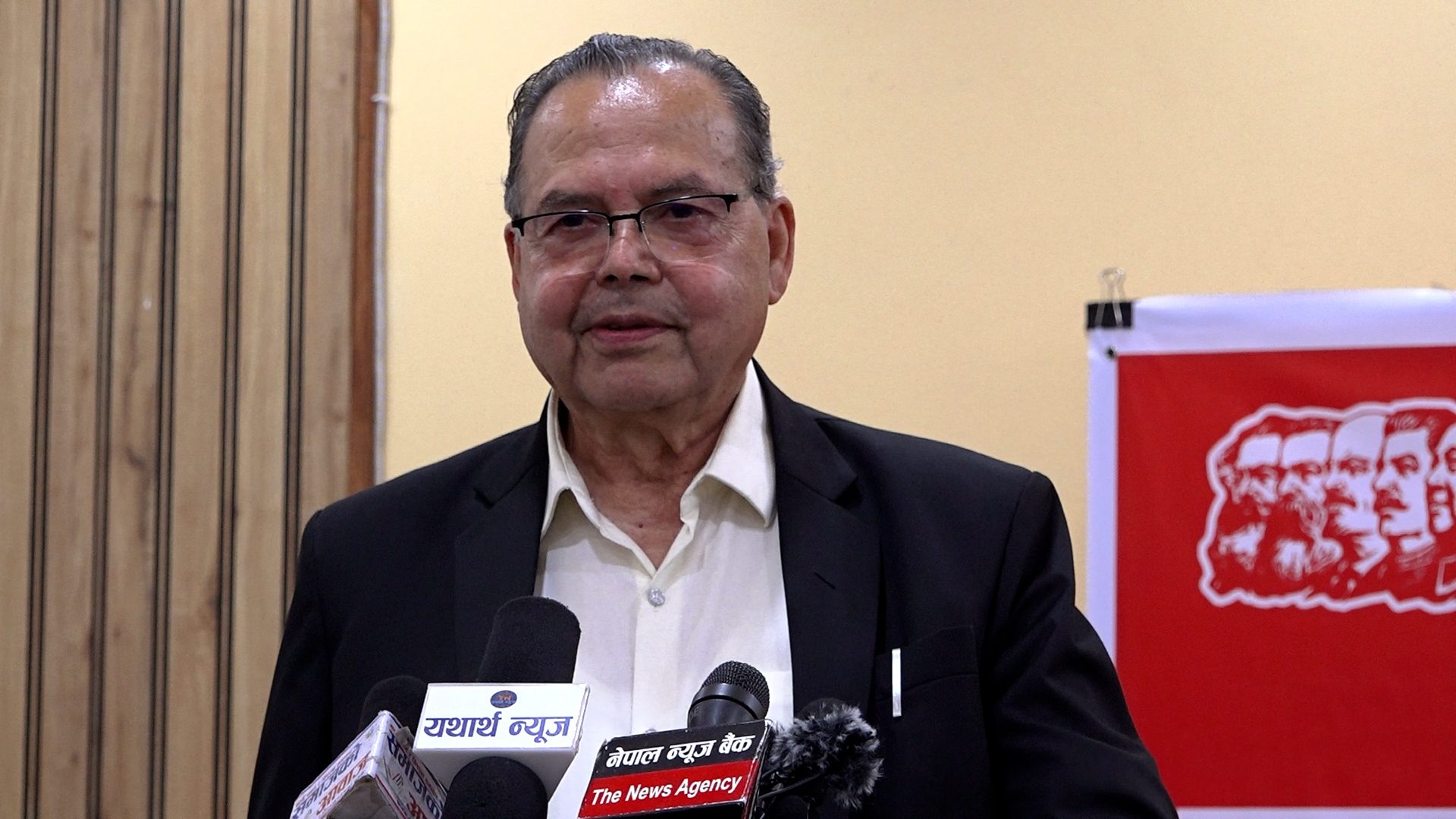 ‘झलनाथ खनाल ‘नेकपाबाट अलग’ भन्ने समाचारमा सत्यता छैन’